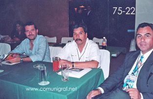Foto 75-22 - Representantes de Alta Tech en el Encuentro Nacional de Negocios Gráficos (Pymes) realizado del 22 al 24 de Septiembre 2005 en el Hotel La Nueva Estancia de la ciudad de León, Gto. México