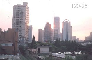 Foto 120-28 - Edificios en Shanghai, China - 11-Junio-2006