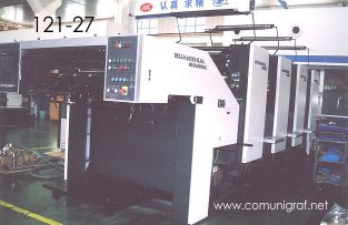 Foto 121-27 -  Máquina de impresión offset de cuatro colores marca Guanghua en la planta de Guanghua Printing Machinery en Shanghai China - 12-Junio-2006