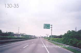 Foto 130-35 - Carretera en trayecto de Shanghai al parque industrial Zhejiang en Wenzhou para la visita a la empresa Shanghai Xinya Printing Co Ltd de Wenzhou, China - 13-Junio-2006