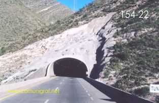 Foto 154-22 - Túnel en la autopista Matehuala-Saltillo México.